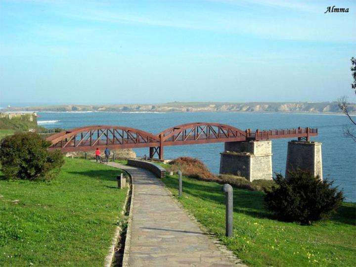 Apartamento Ribadeo Vacaciones Apartment Екстериор снимка